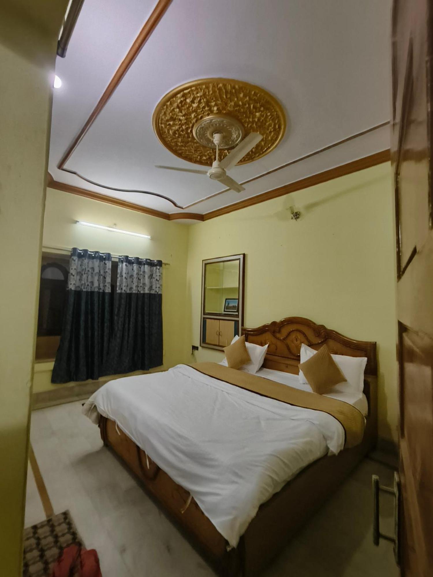 Hotel Navodaya Джайсалмер Екстер'єр фото